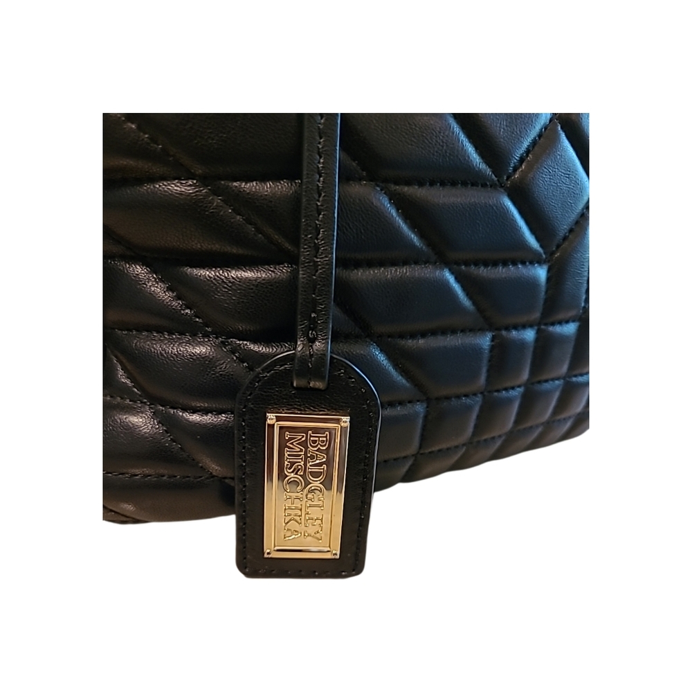 Badgley Mischka  Black Quilted Side Studs Leather Crossbody Bag. EUC!!! - Picture 7 of 9